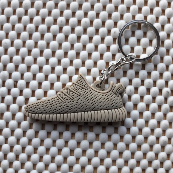 Yeezy keychain - Picture 2 of 3